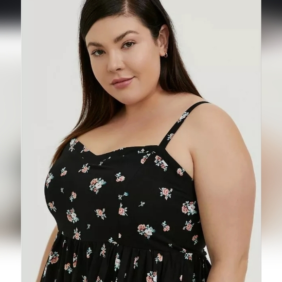 💚HP💚NWT Torrid Sweetheart Black Pink Floral Handkerchief Challis Midi Dress - Picture 2 of 15